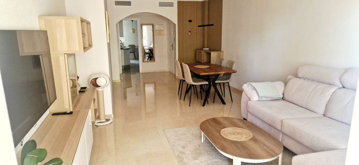 Appartement te koop in Elviria | 2 slaapkamers H5105044
