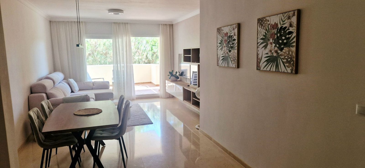 Appartement te koop in Elviria | 2 slaapkamers H5105044
