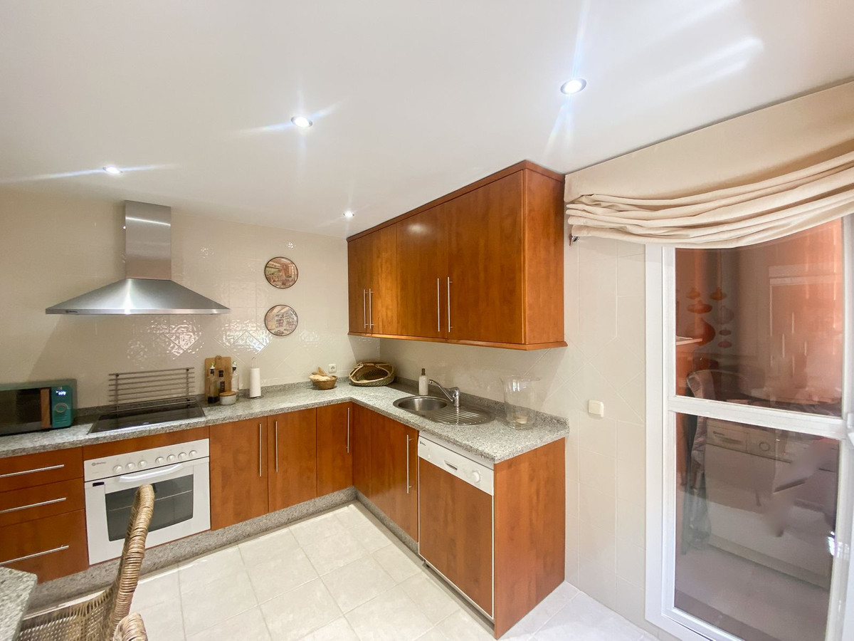 Appartement te koop in Elviria | 2 slaapkamers H5106937
