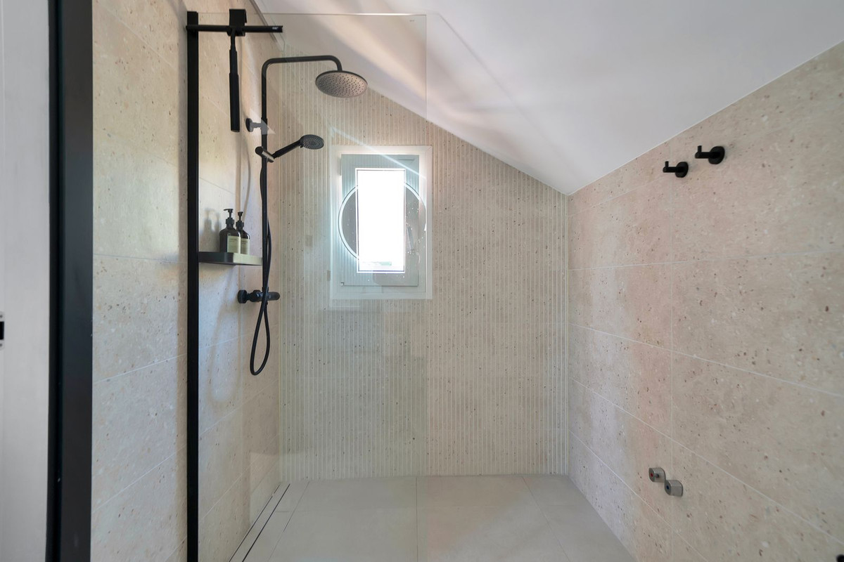 Penthouse Duplex te koop in Elviria | 3 slaapkamers H5110414