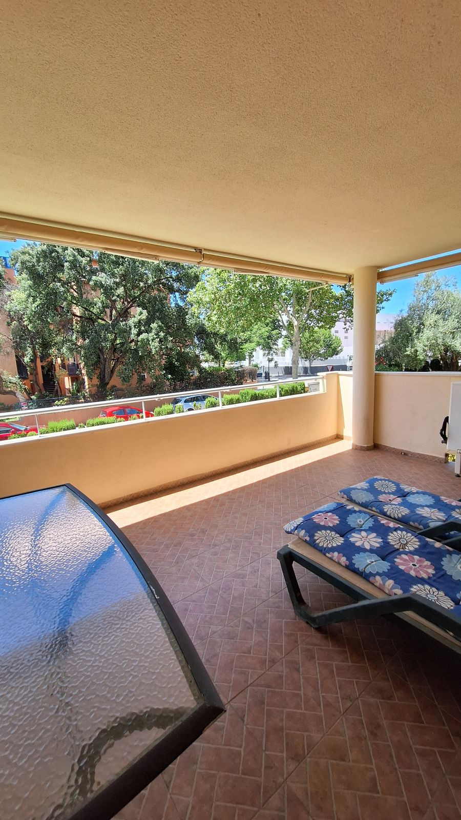 Apartment for sale in Elviria | 3 bedrooms H5111278