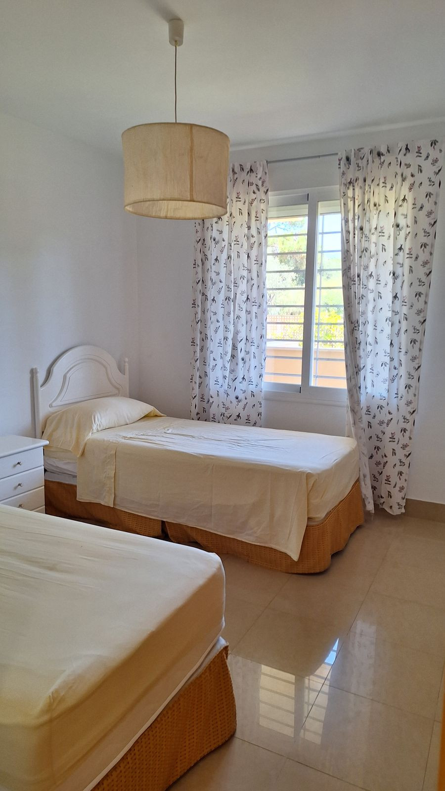 Apartment for sale in Elviria | 3 bedrooms H5111278