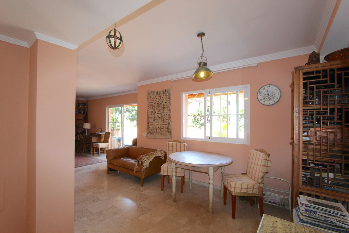 Penthouse for sale in Elviria | 2 bedrooms H5115484