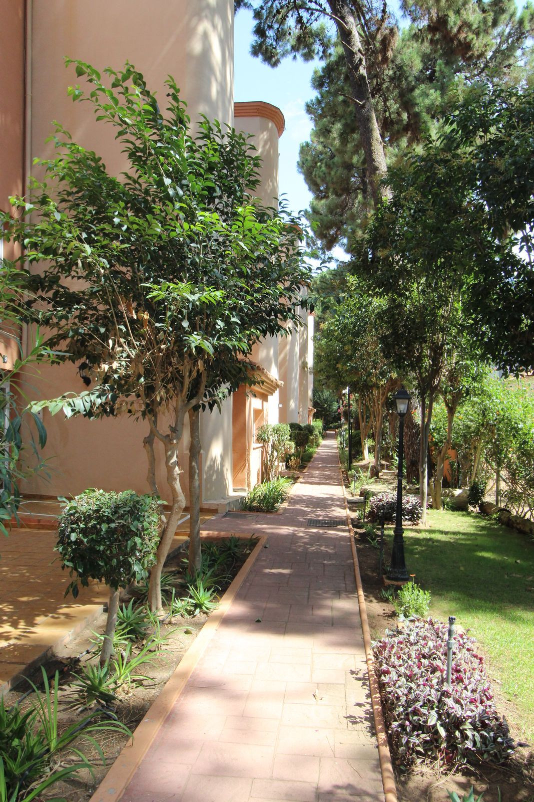Penthouse for sale in Elviria | 2 bedrooms H5115484