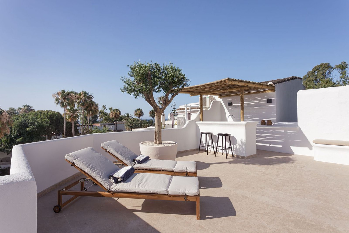 Penthouse te koop in Elviria | 4 slaapkamers H5116210