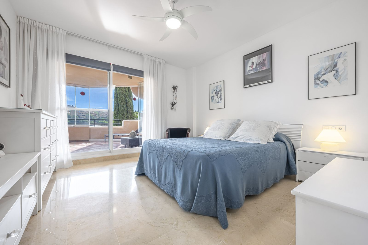 Appartement te koop in Elviria | 3 slaapkamers H5117932