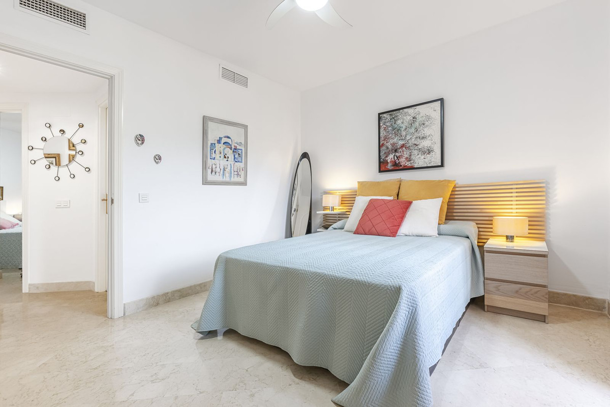 Appartement te koop in Elviria | 3 slaapkamers H5117932