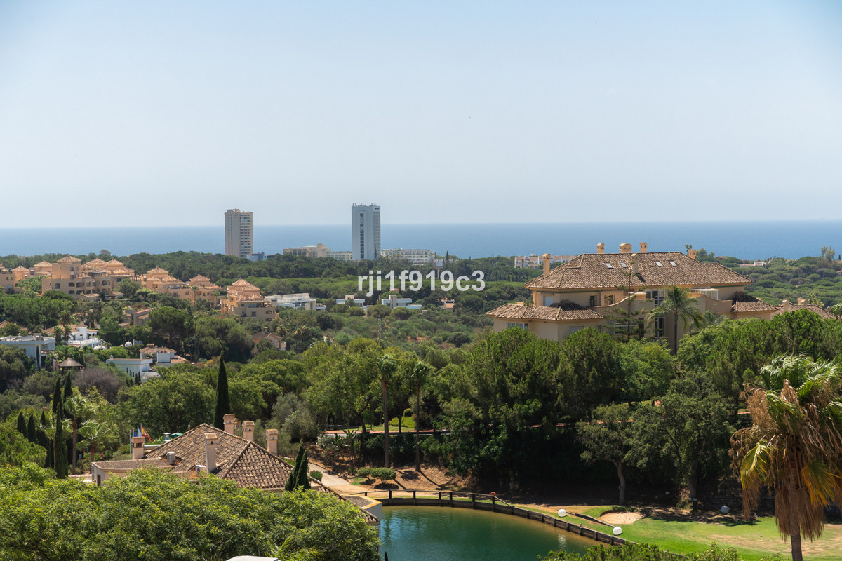 Appartement te koop in Elviria | 3 slaapkamers H5124259