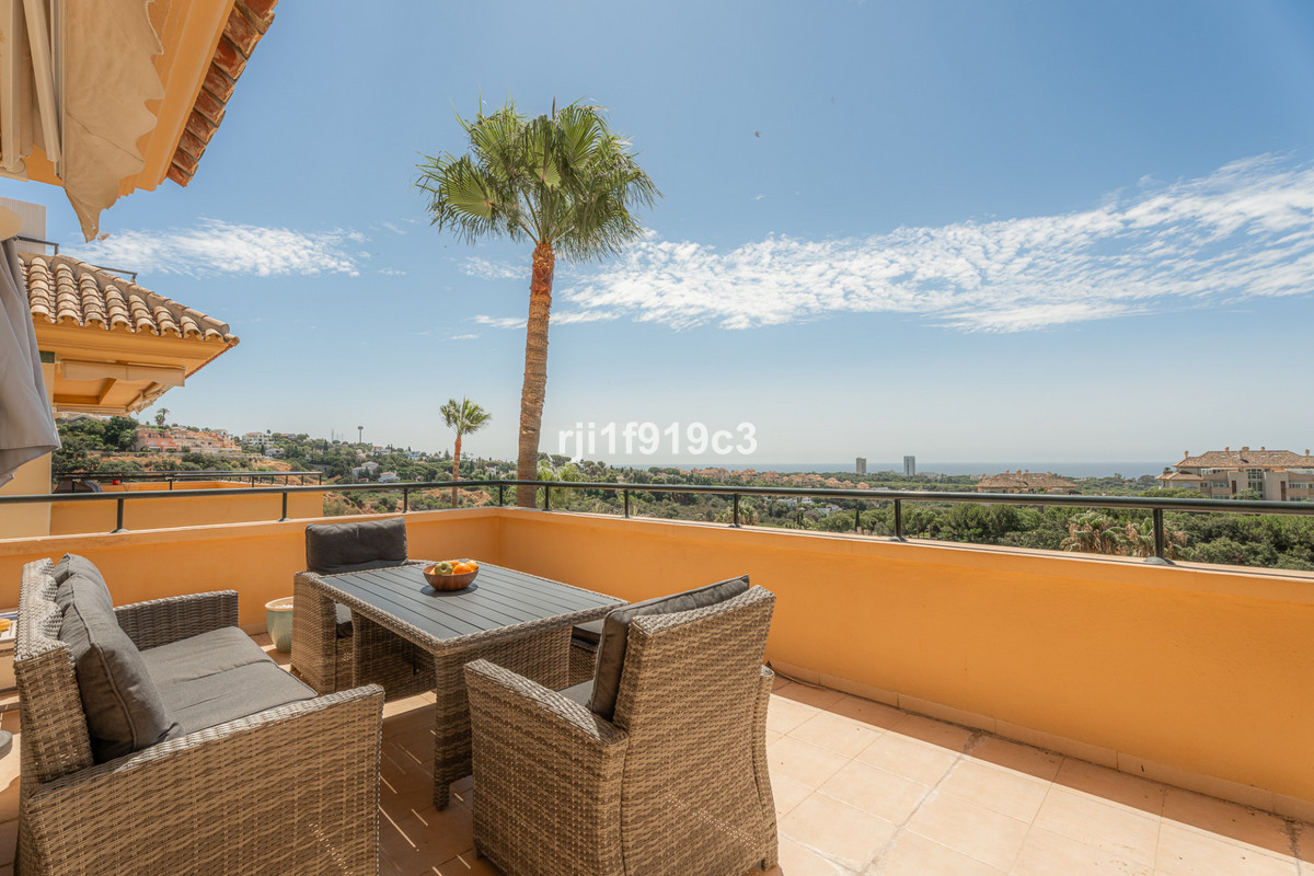 Appartement te koop in Elviria | 3 slaapkamers H5124259