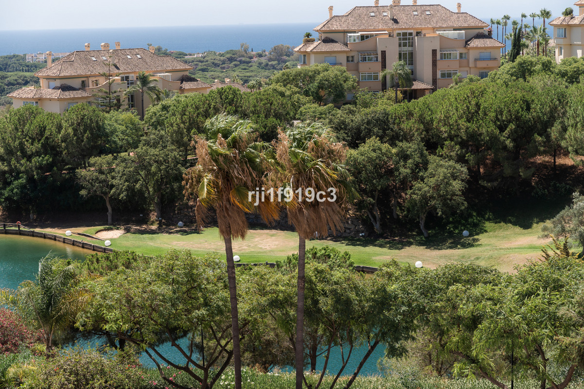 Appartement te koop in Elviria | 3 slaapkamers H5124259