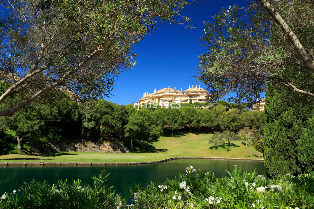 Appartement te koop in Elviria | 3 slaapkamers H5124259
