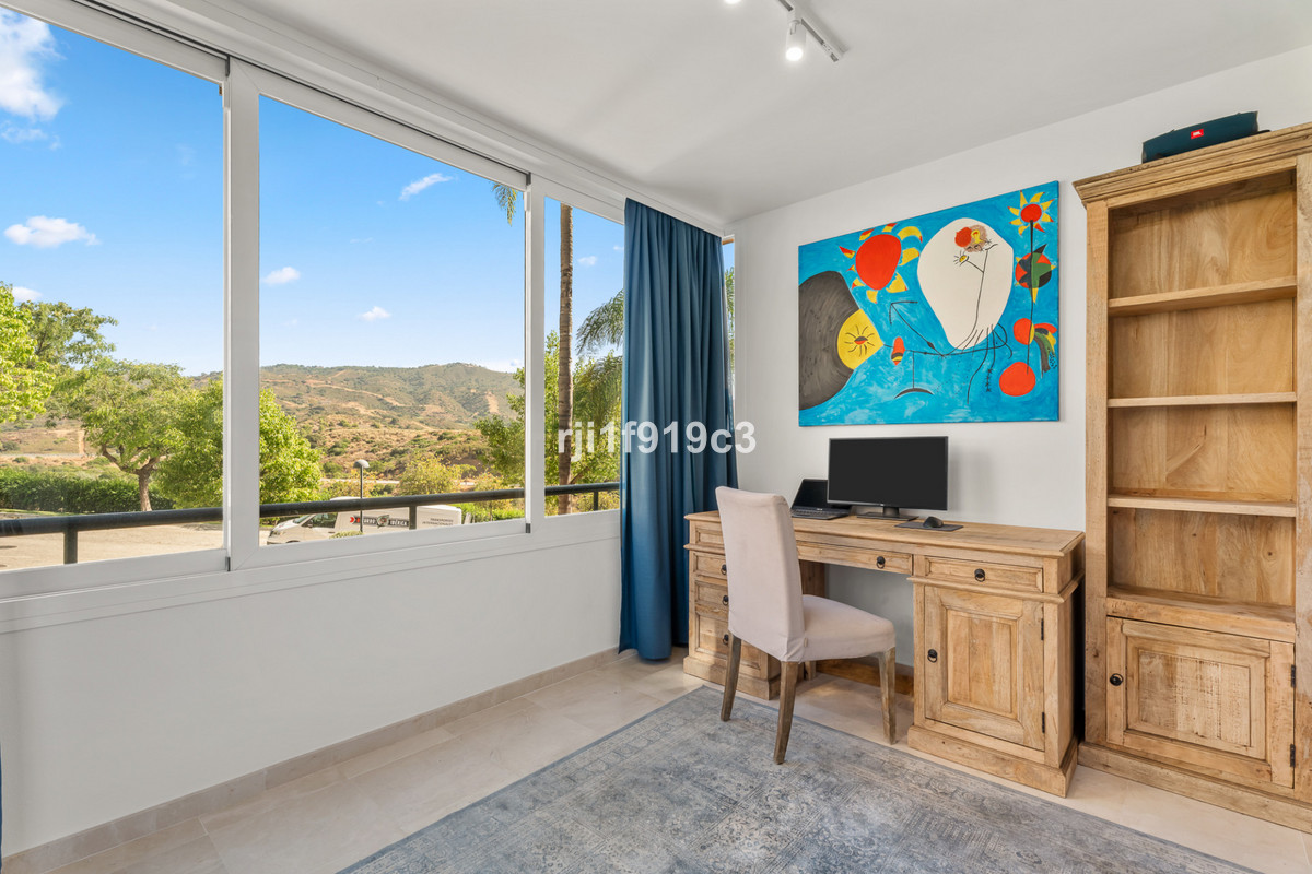 Appartement te koop in Elviria | 3 slaapkamers H5129218