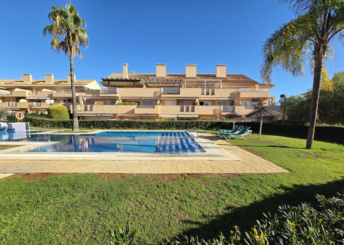 Penthouse te koop in Elviria | 2 slaapkamers H5136586