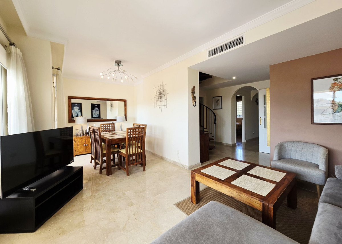 Penthouse te koop in Elviria | 2 slaapkamers H5136586