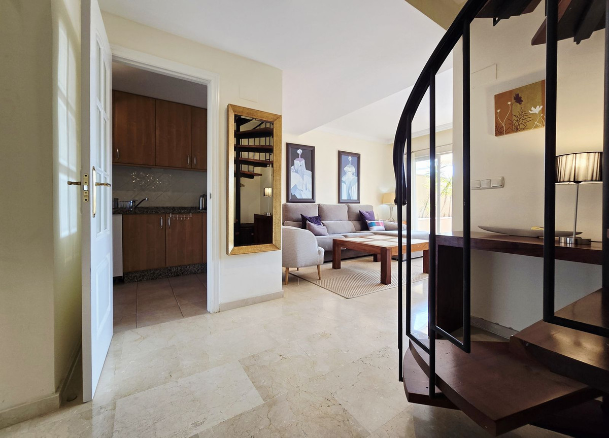 Penthouse te koop in Elviria | 2 slaapkamers H5136586