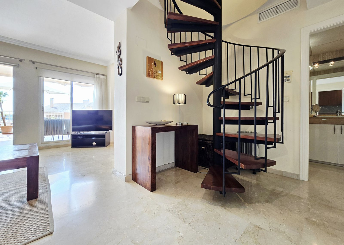 Penthouse te koop in Elviria | 2 slaapkamers H5136586