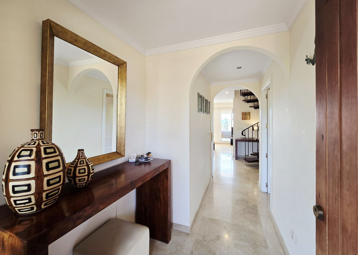 Penthouse te koop in Elviria | 2 slaapkamers H5136586