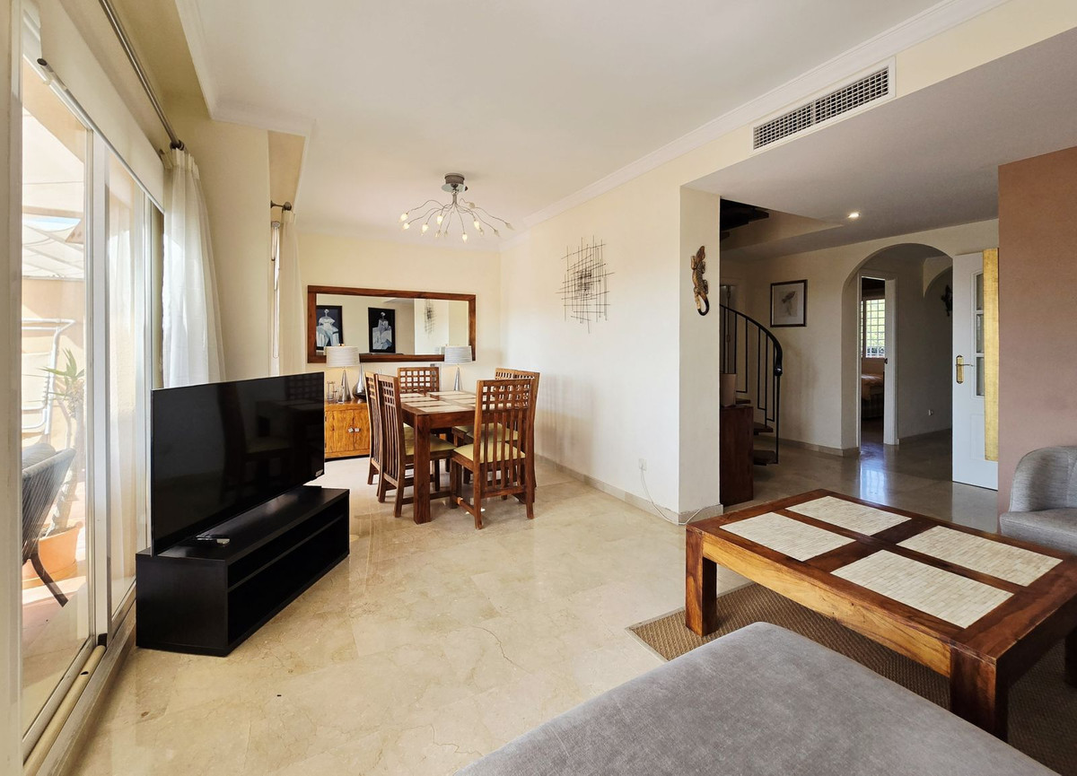 Penthouse te koop in Elviria | 2 slaapkamers H5136586