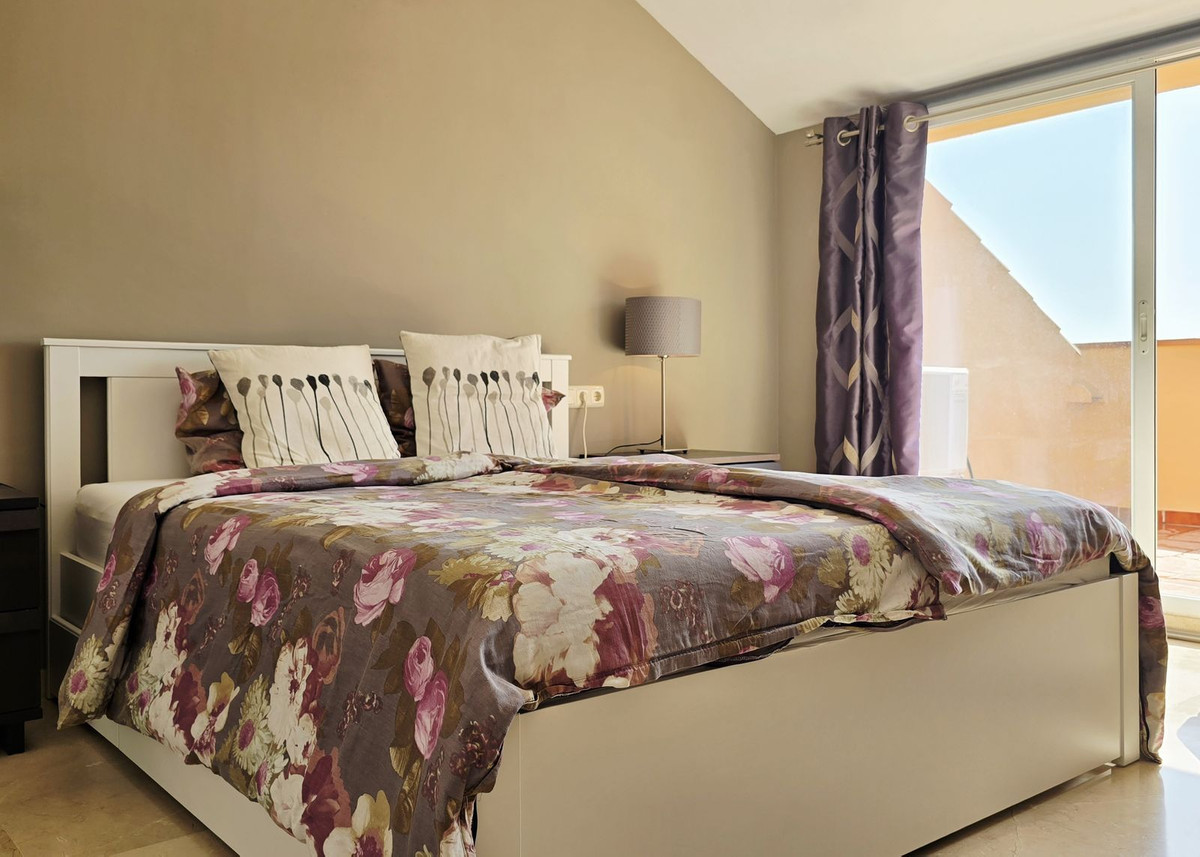 Penthouse te koop in Elviria | 2 slaapkamers H5136586