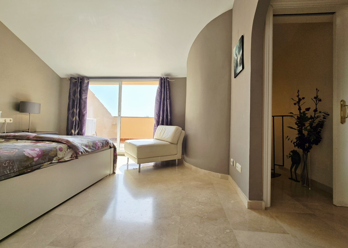 Penthouse te koop in Elviria | 2 slaapkamers H5136586