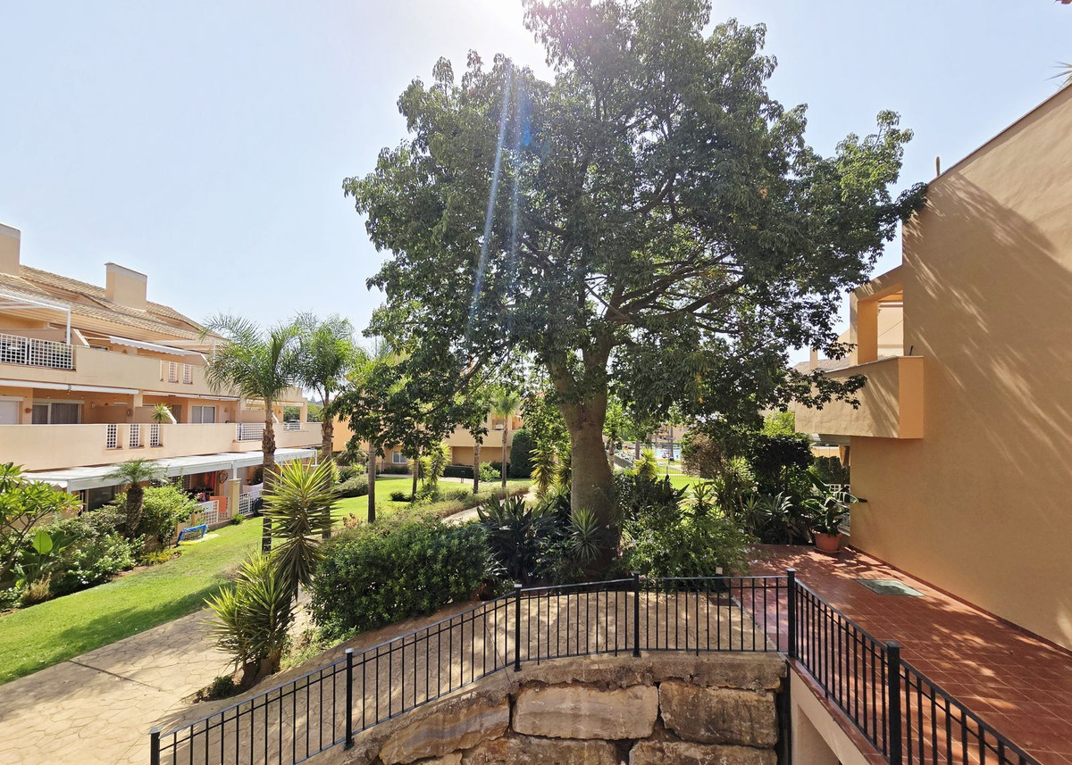 Penthouse te koop in Elviria | 2 slaapkamers H5136586