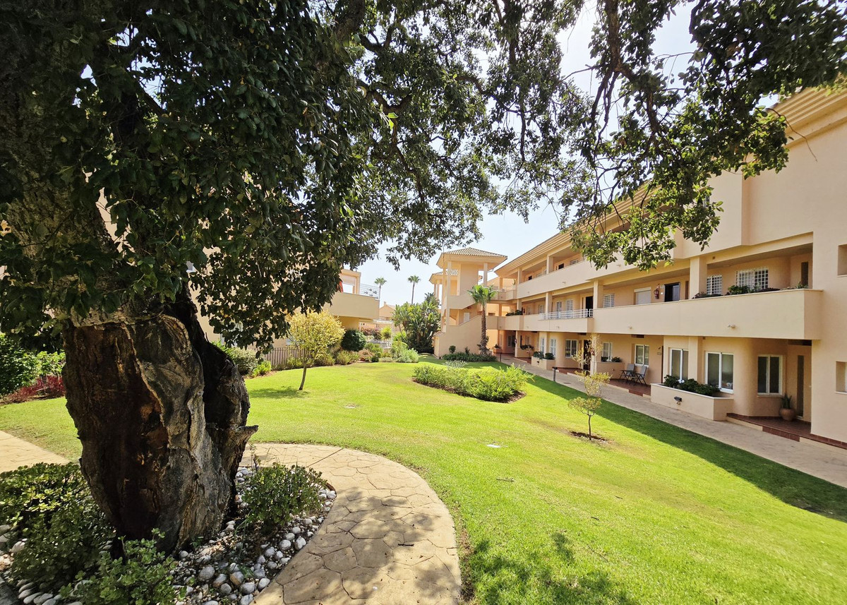 Penthouse te koop in Elviria | 2 slaapkamers H5136586