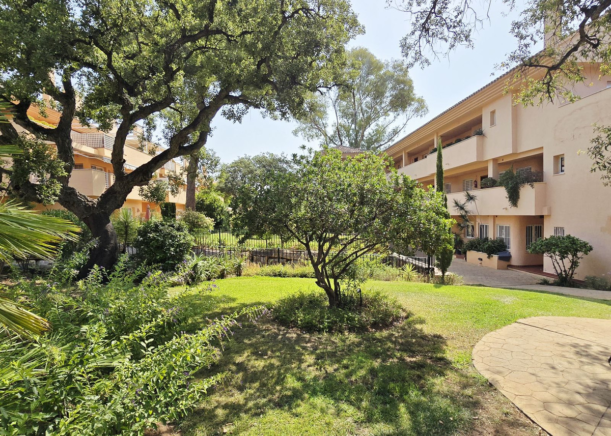 Penthouse te koop in Elviria | 2 slaapkamers H5136586