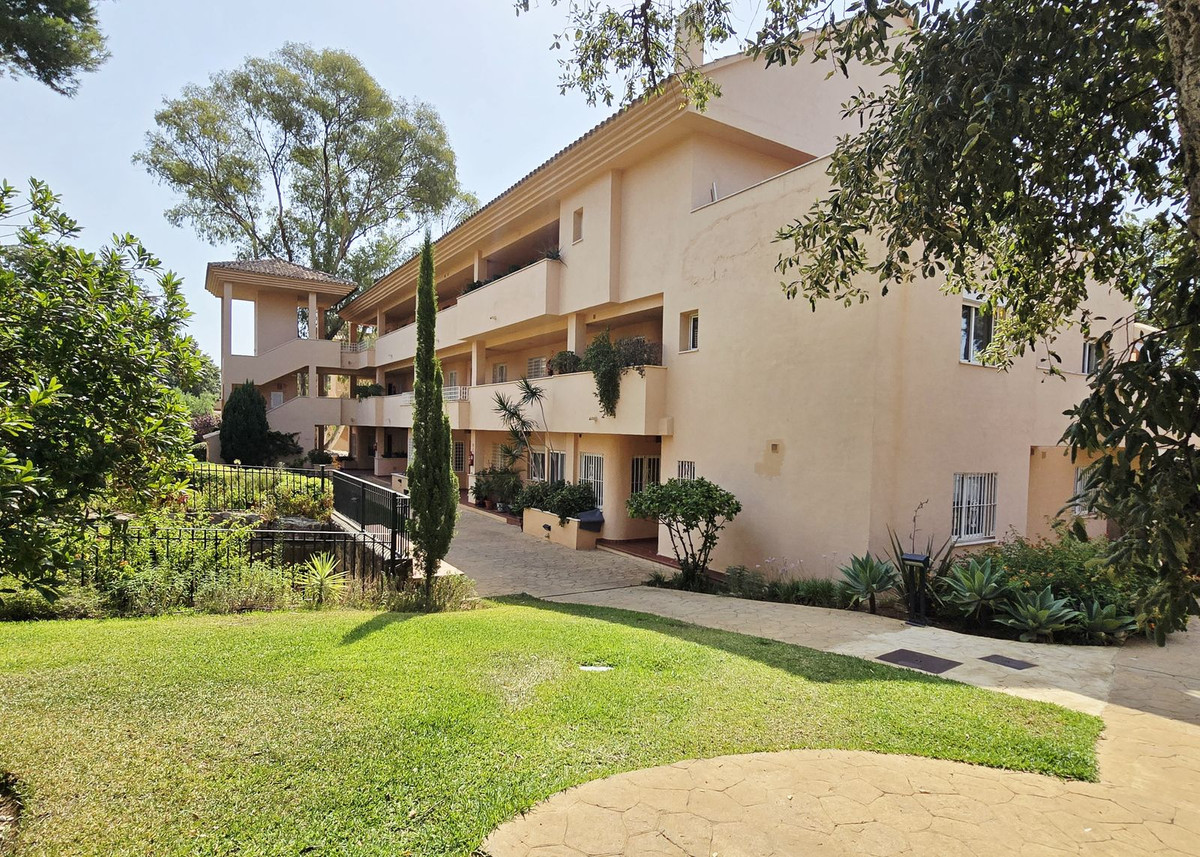 Penthouse te koop in Elviria | 2 slaapkamers H5136586