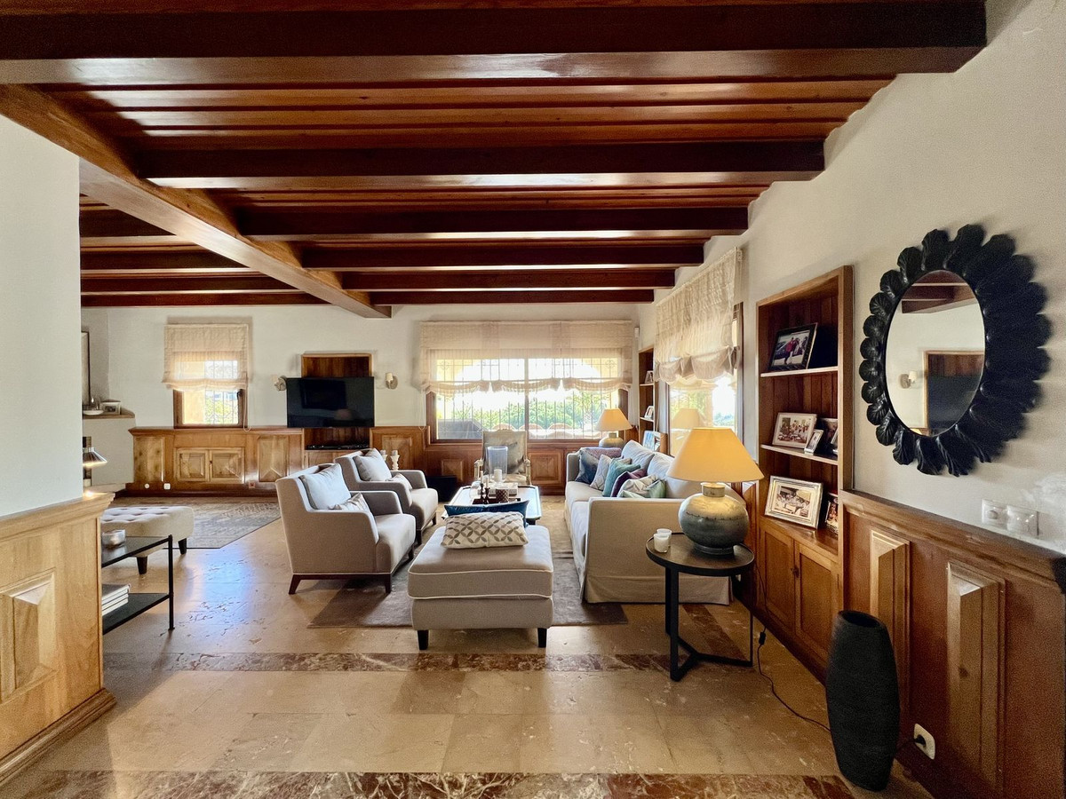 Huis te koop in Elviria | 4 slaapkamers H5139934