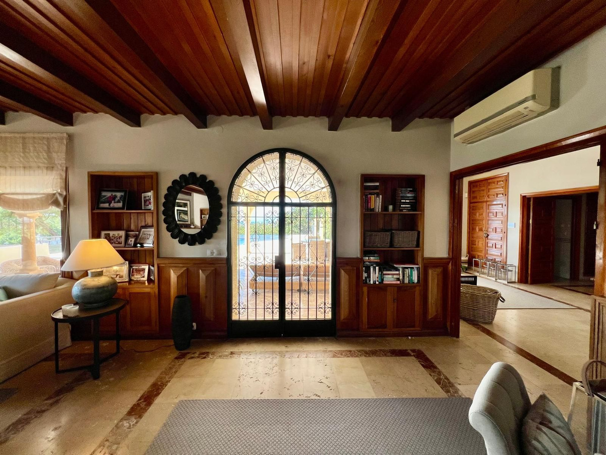 Huis te koop in Elviria | 4 slaapkamers H5139934