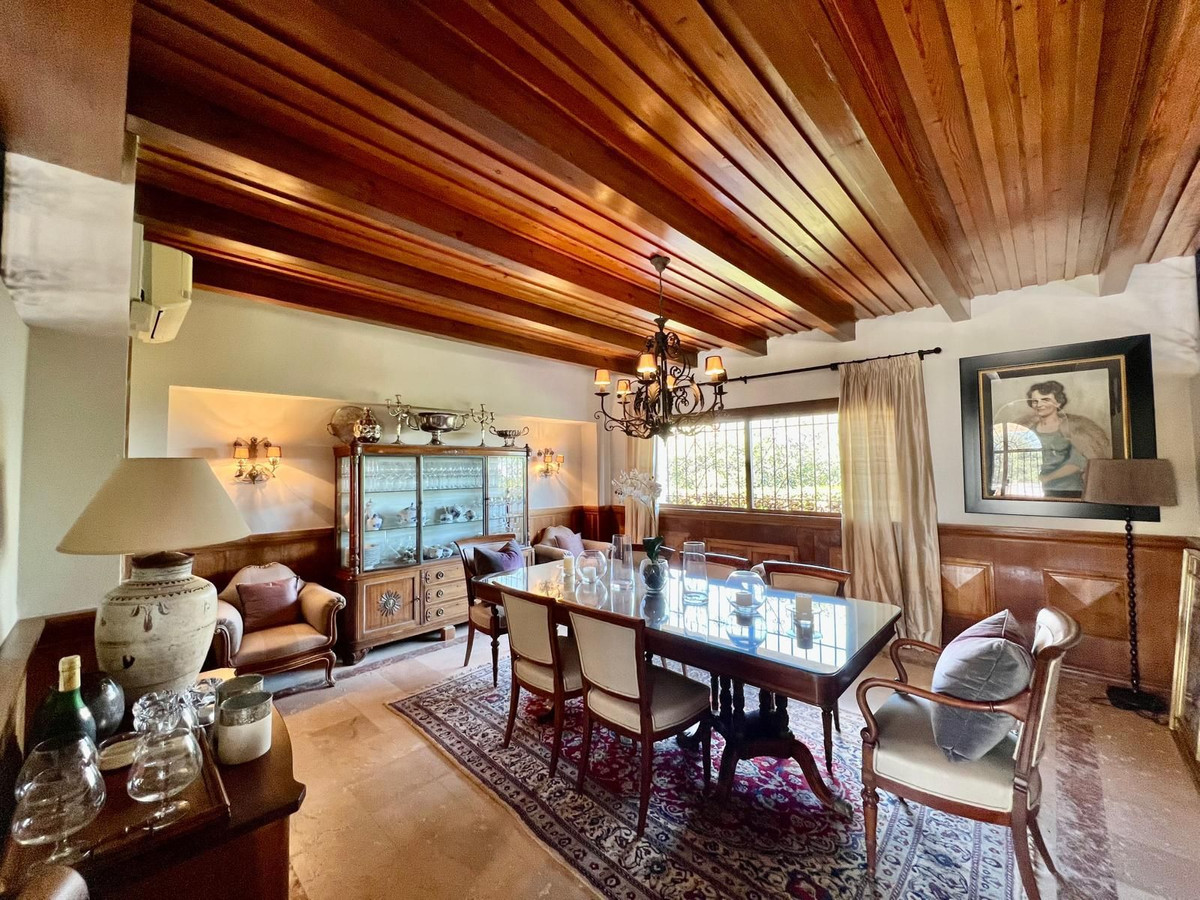 Huis te koop in Elviria | 4 slaapkamers H5139934