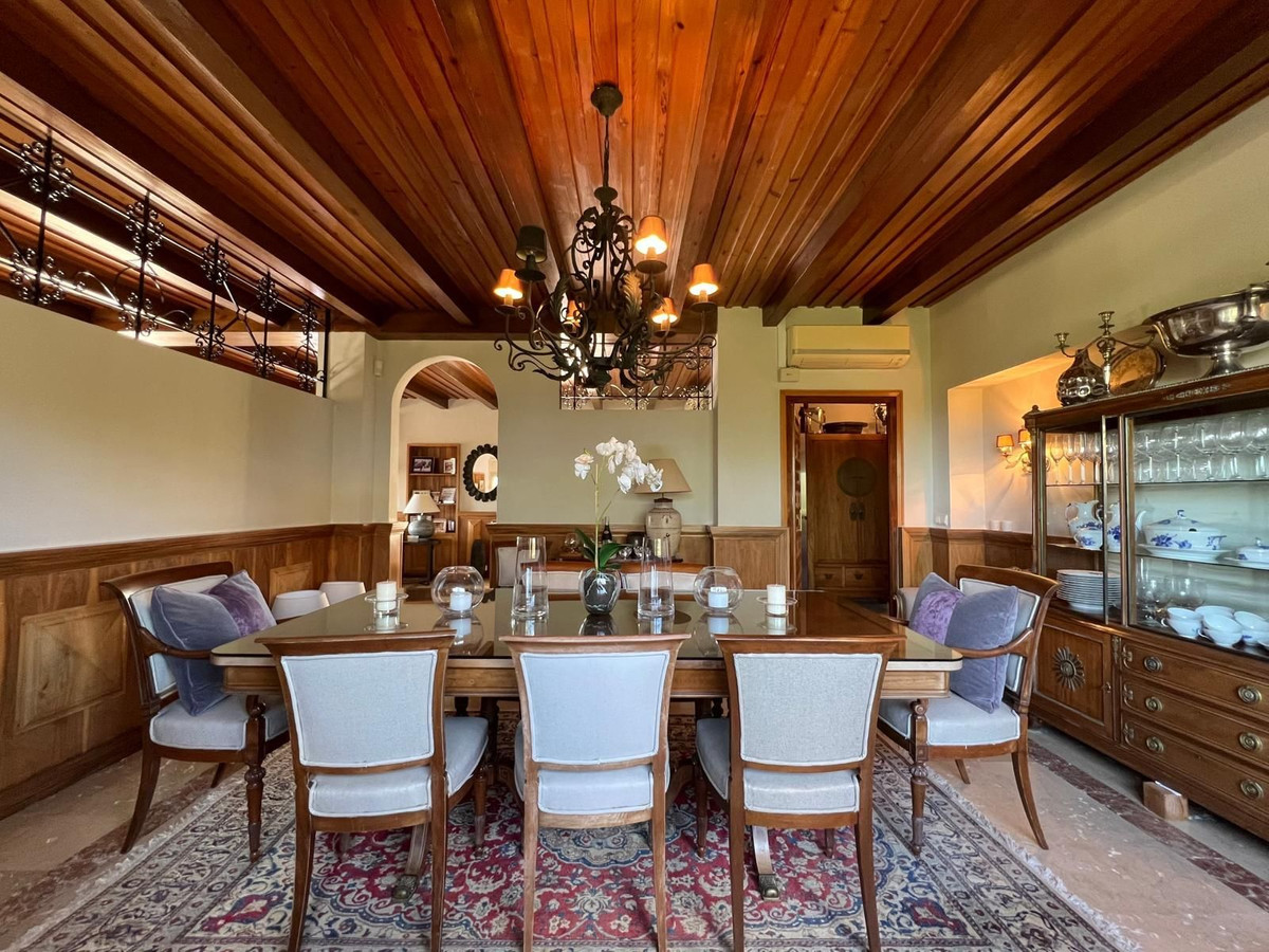 Huis te koop in Elviria | 4 slaapkamers H5139934