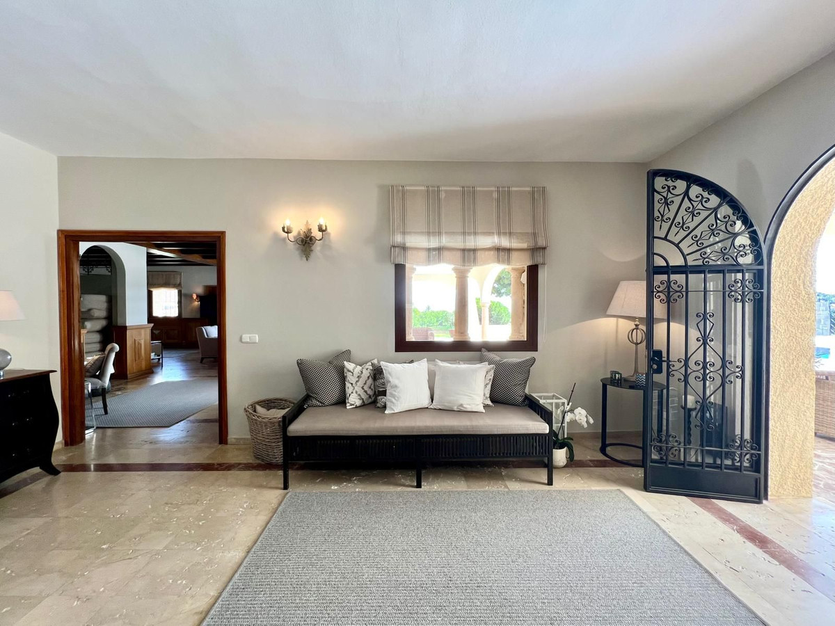 Huis te koop in Elviria | 4 slaapkamers H5139934