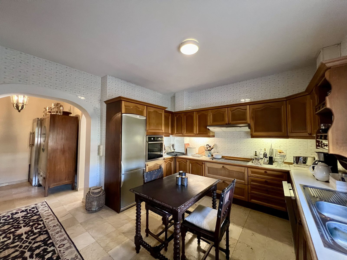 Huis te koop in Elviria | 4 slaapkamers H5139934