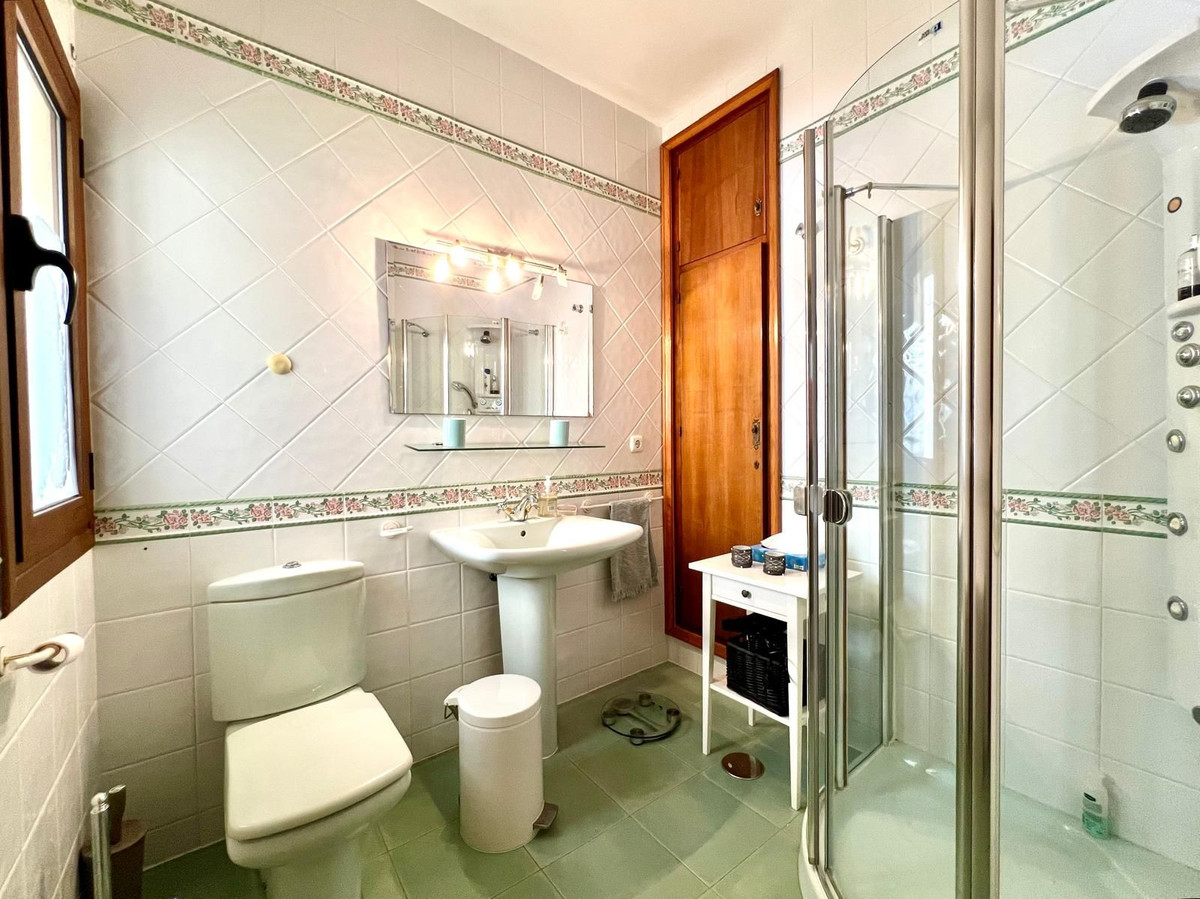 Huis te koop in Elviria | 4 slaapkamers H5139934