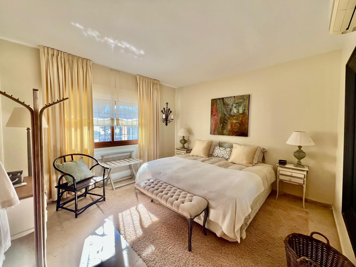 Huis te koop in Elviria | 4 slaapkamers H5139934