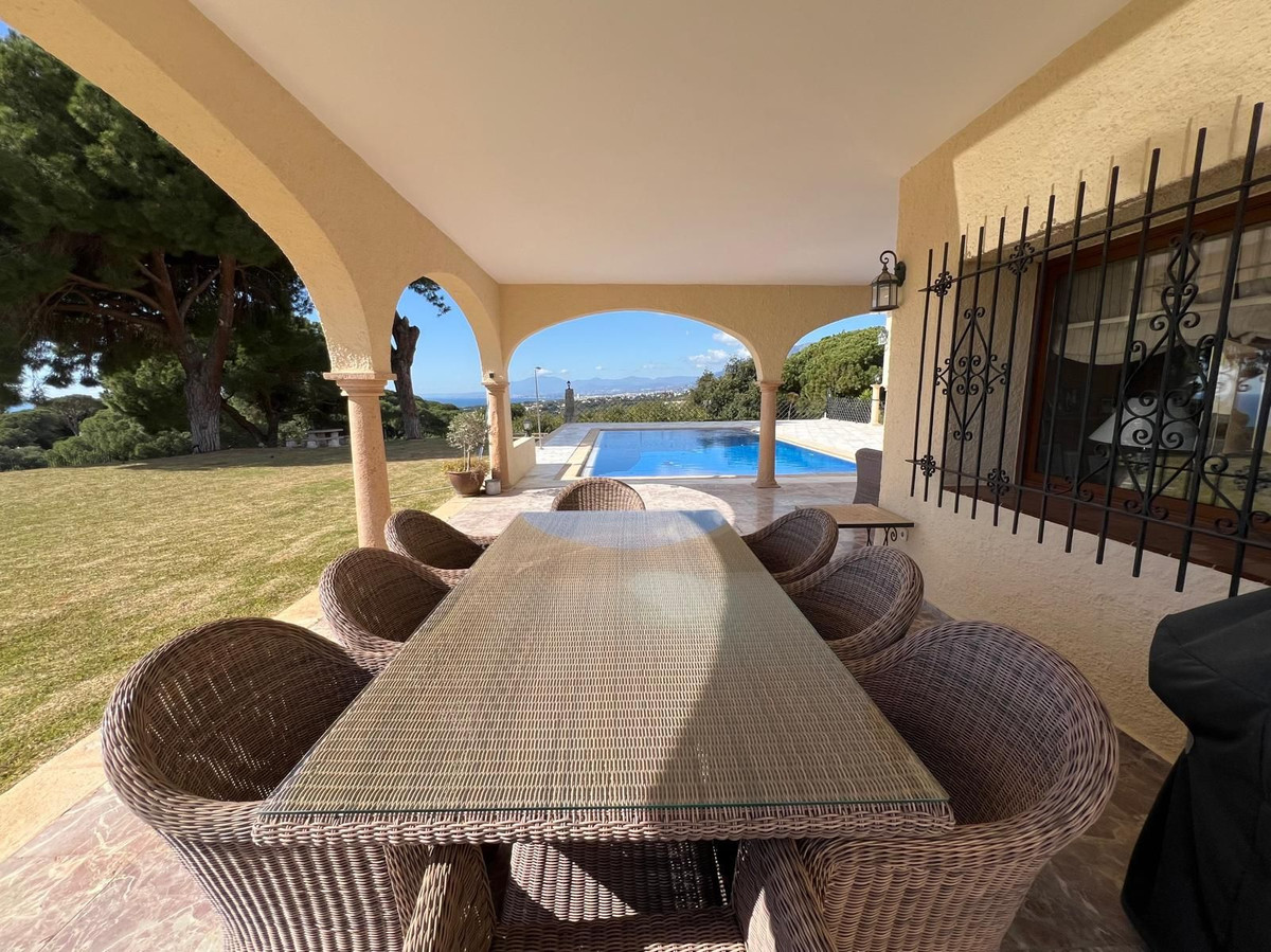 Huis te koop in Elviria | 4 slaapkamers H5139934