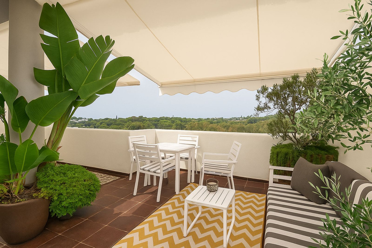 Penthouse te koop in Elviria | 2 slaapkamers H5140744