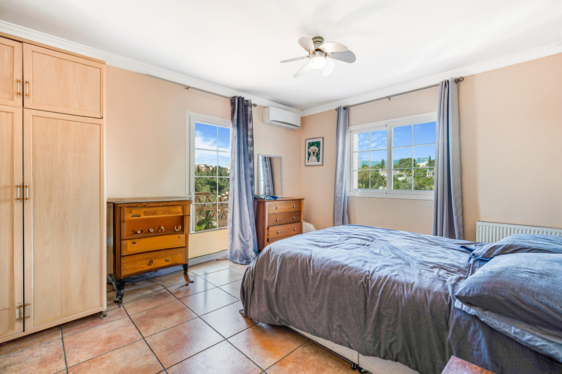 Huis te koop in Elviria | 4 slaapkamers H5141941
