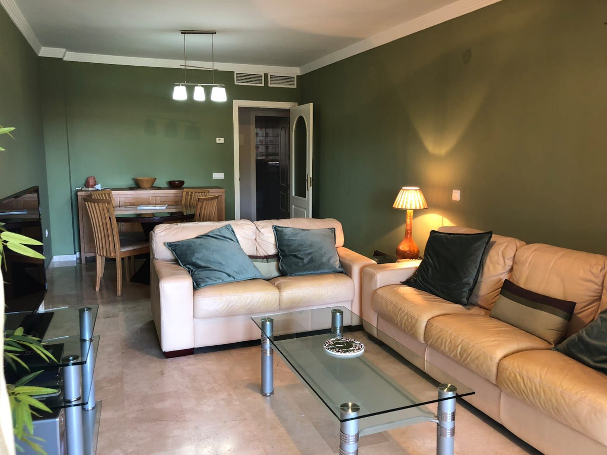 Appartement te koop in Elviria | 2 slaapkamers H5145922