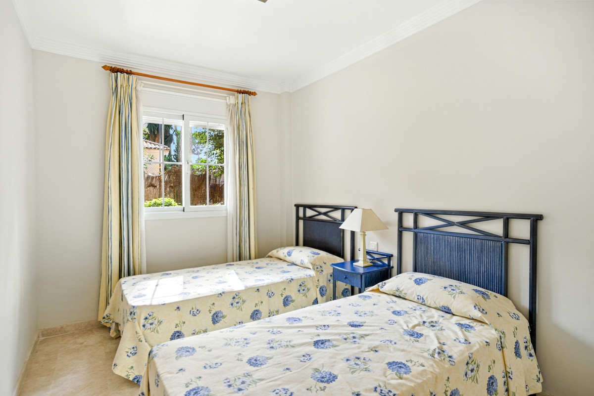 Appartement te koop in Elviria | 2 slaapkamers H5147020
