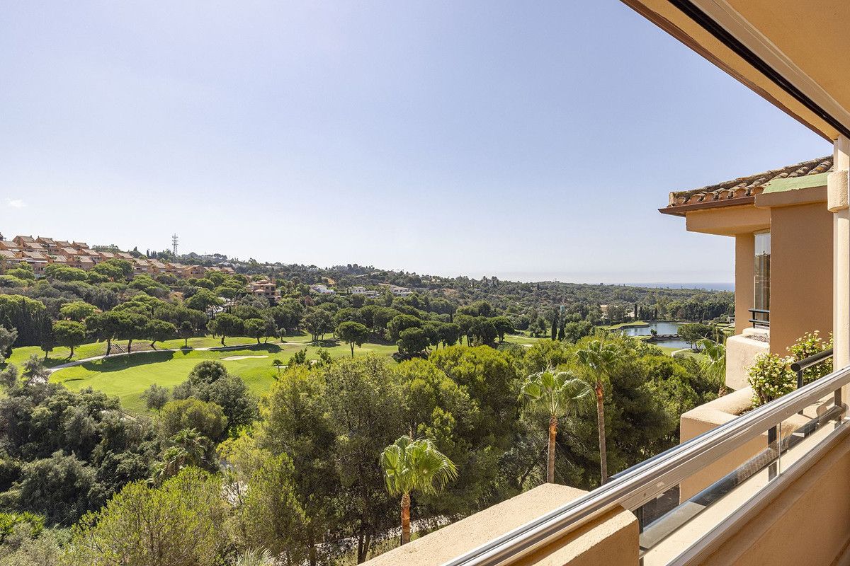 Appartement te koop in Elviria | 2 slaapkamers H5147146