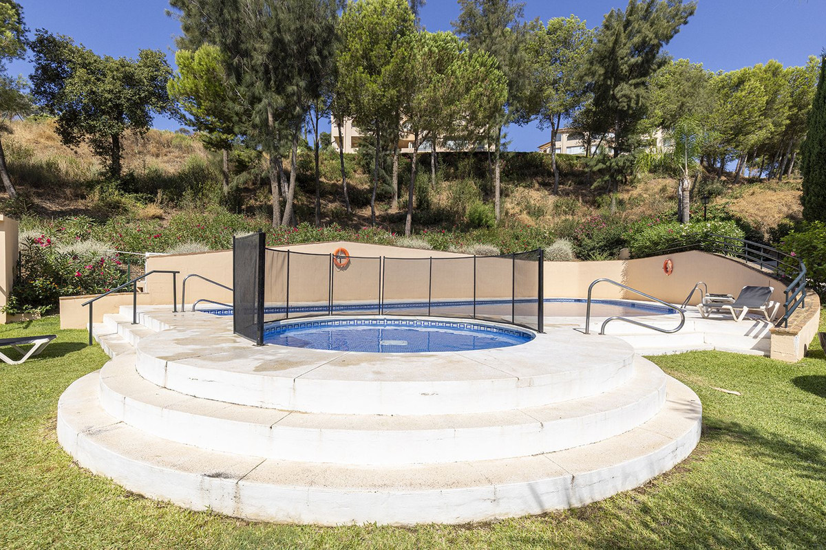 Appartement te koop in Elviria | 2 slaapkamers H5147146