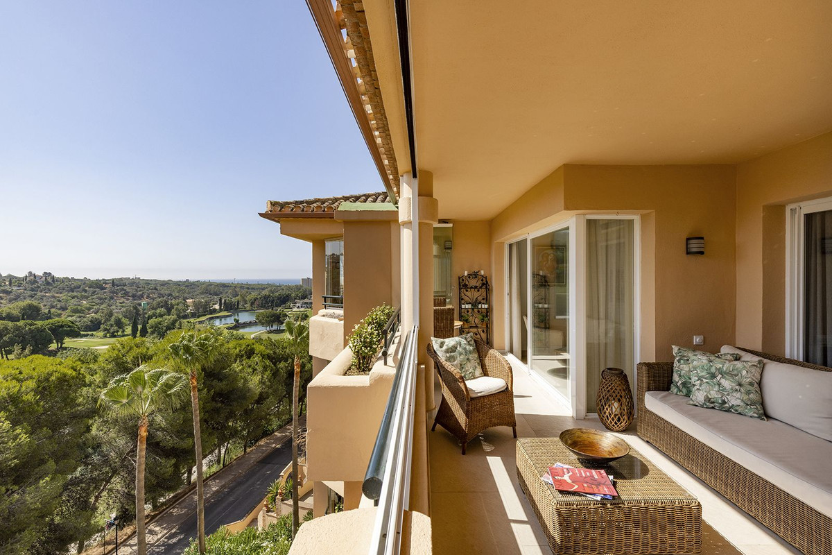 Appartement te koop in Elviria | 2 slaapkamers H5147146