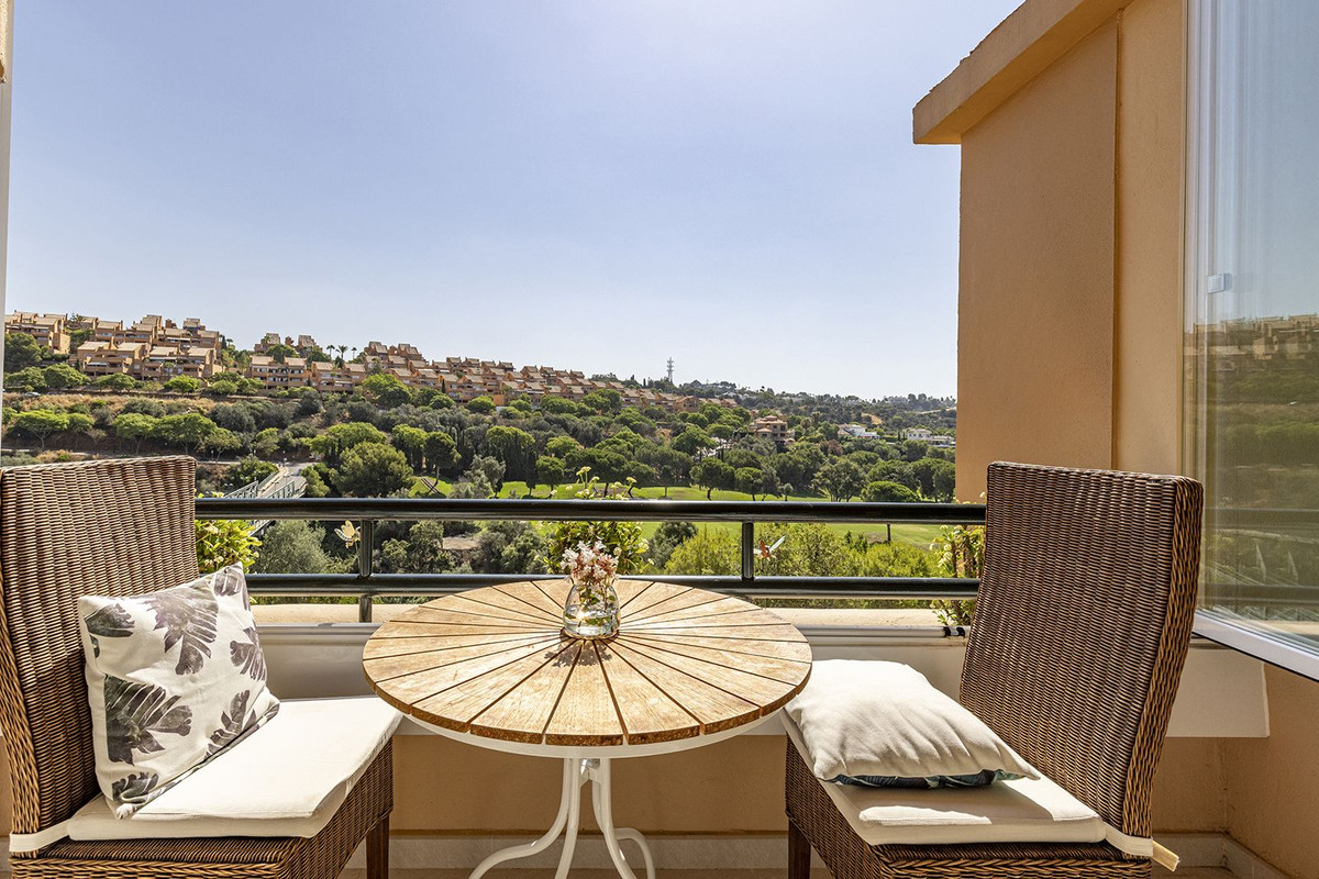 Appartement te koop in Elviria | 2 slaapkamers H5147146