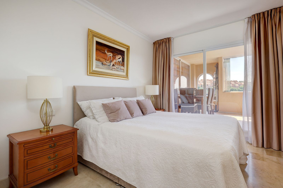 Appartement te koop in Elviria | 2 slaapkamers H5147146