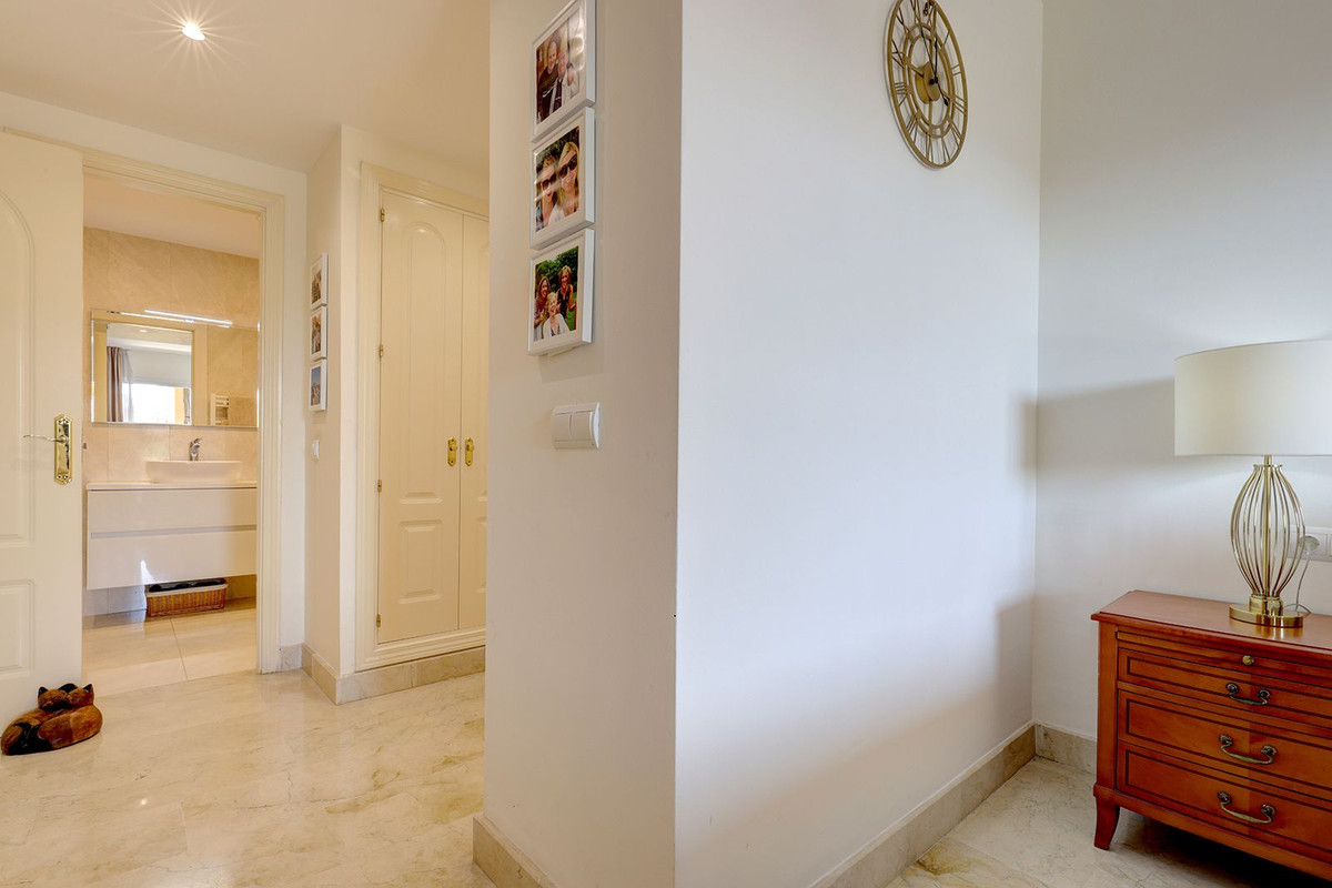 Appartement te koop in Elviria | 2 slaapkamers H5147146