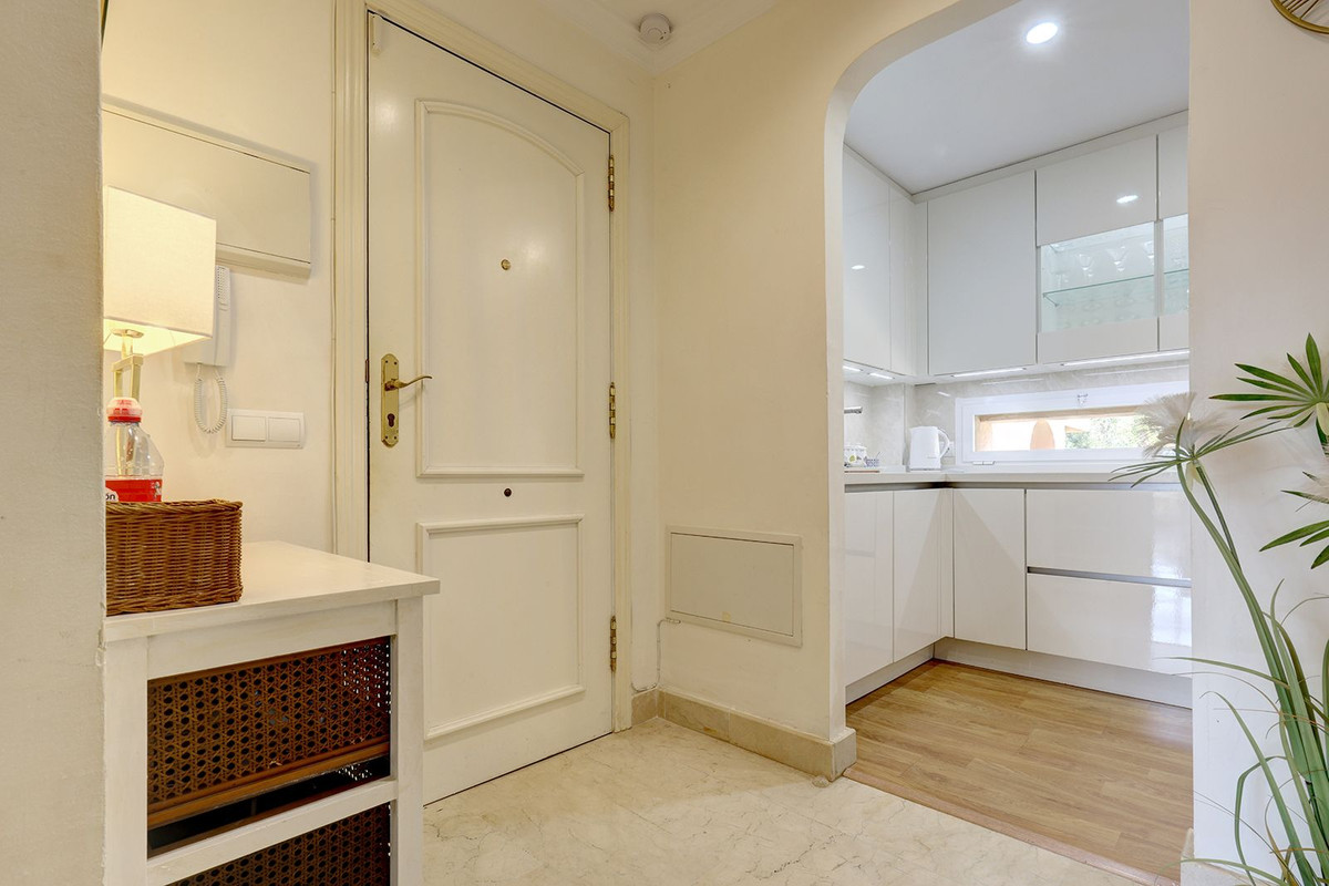 Appartement te koop in Elviria | 2 slaapkamers H5147146