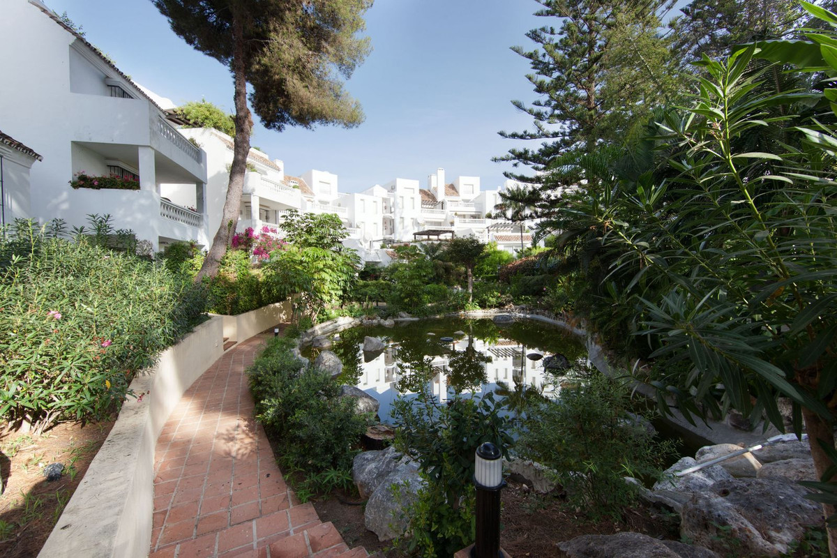 Appartement te koop in Elviria | 2 slaapkamers H5147521