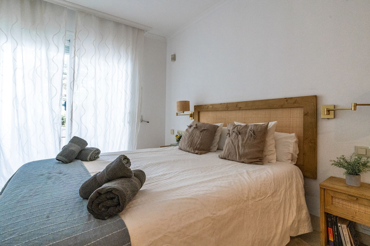 Appartement te koop in Elviria | 2 slaapkamers H5147521